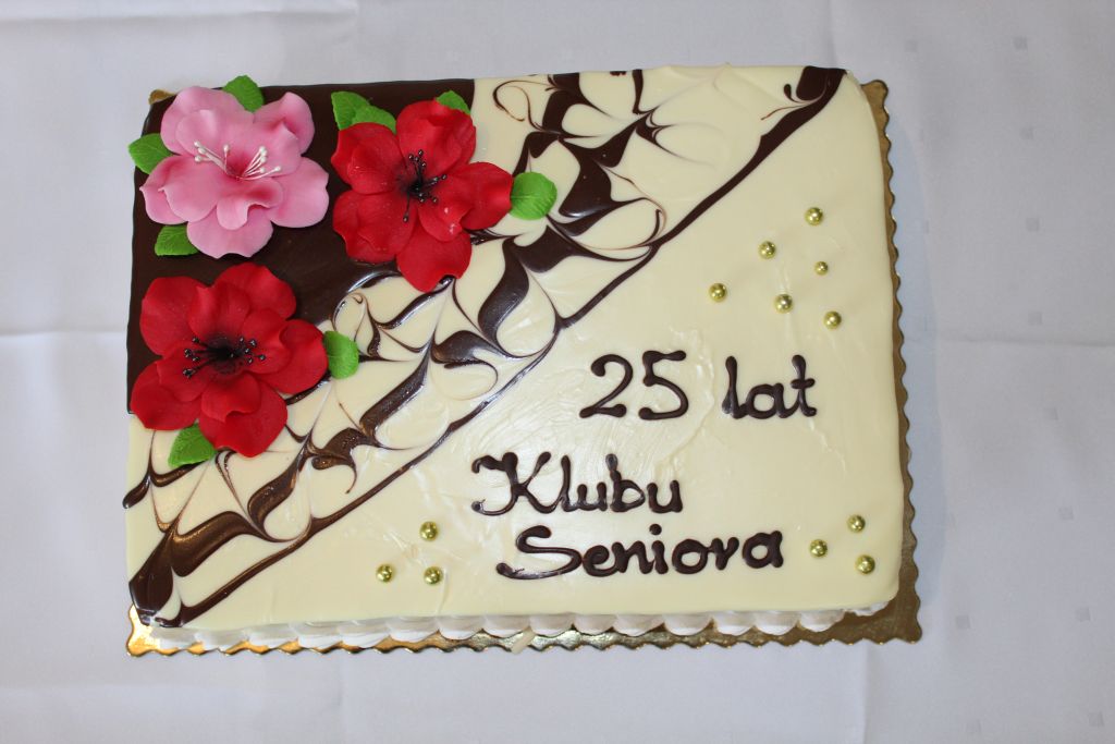 Tort 25 lat Klubu Seniora z Werbkowic