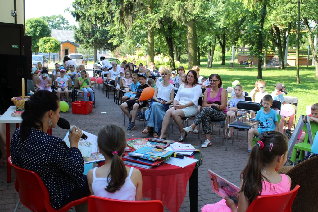 Uczestnicy Maratonu Czytelniczego w Werbkowicach